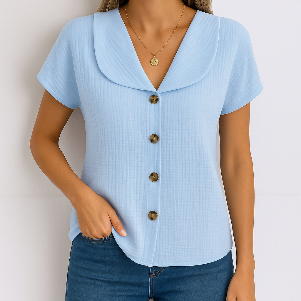 Maureen | Chic Buttoned Blouse